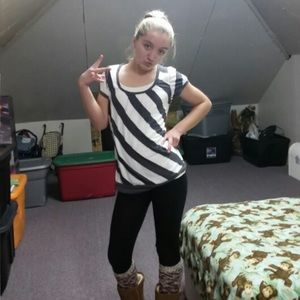 Meet your Posher, Adriana